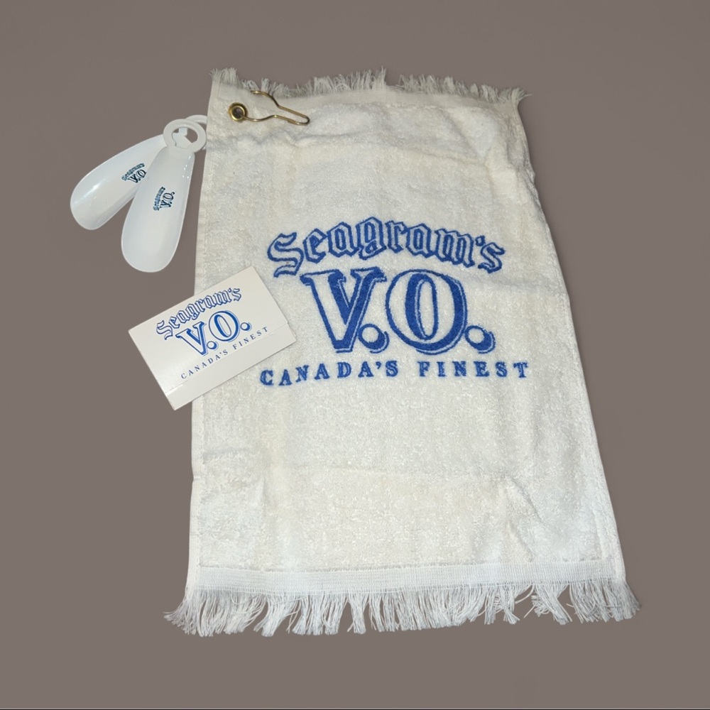 Vintage  Seagrams VO Canadian Whiskey Logo Golf Advertising Pack